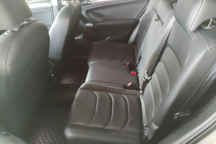 Used Volkswagen Tiguan L 2021 330TSI Automatic Two-Wheel Drive R-Line Enhanced Edition
