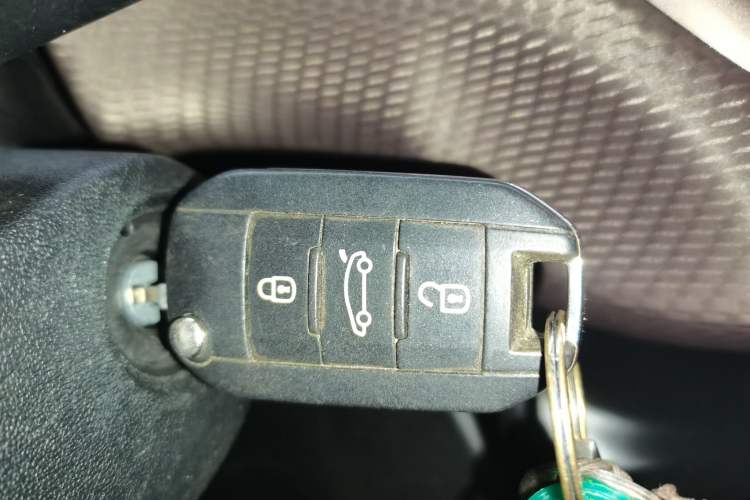 Used Peugeot 2008 2018 1.6L Automatic Fashion Edition