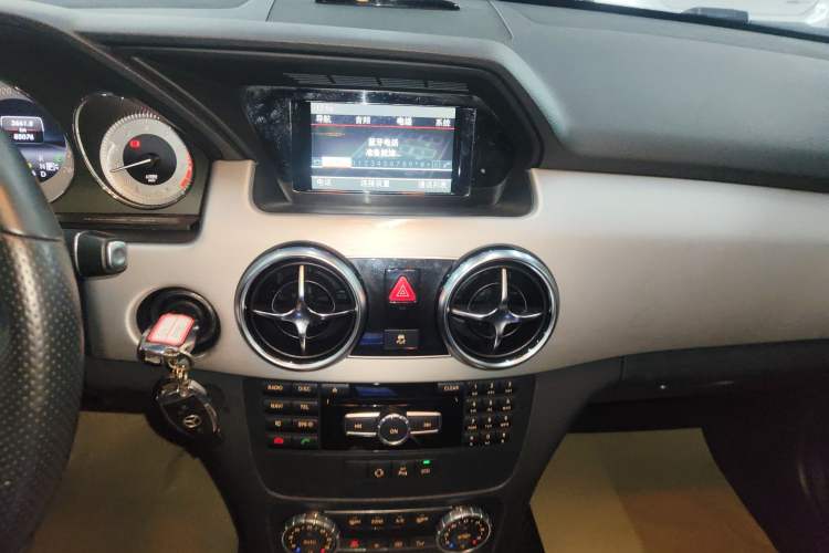 Used Mercedes-Benz GLK-Class 2014 GLK 200 Standard Model
