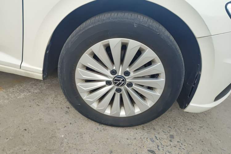 Used Volkswagen Lavida 2021 1.5L Automatic Vision Edition
