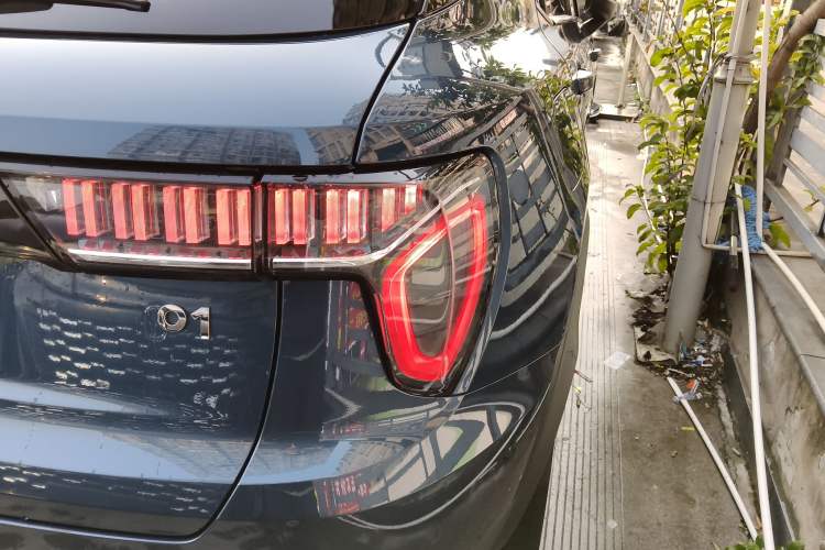 Used Lynk & Co 01 2017 2.0T Two-Wheel Drive Zhaopu Version
