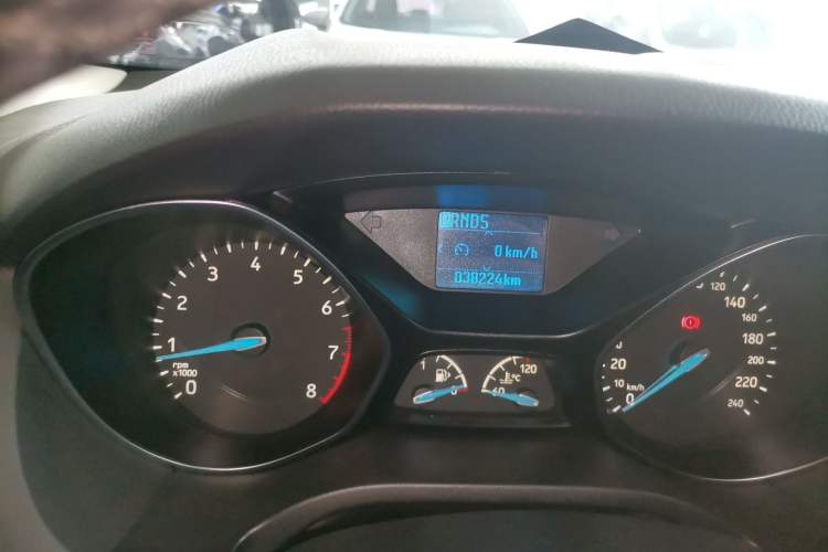 Used Ford Focus 2015 Hatchback 1.6L Automatic Fashion Edition