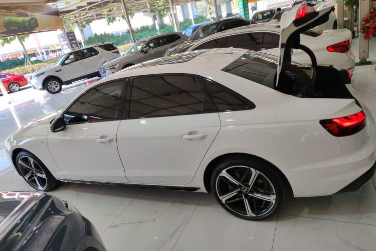 Used Audi A4L 2024 40 TFSI Luxury Dynamic Edition
