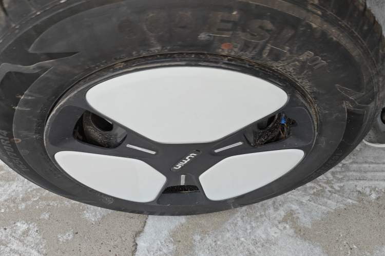 Used  Lumin 2025 301km Honey Dew Edition
