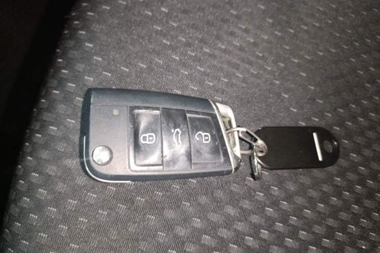 Used Volkswagen Tacqua 2021 200TSI DSG JoyConnect Edition