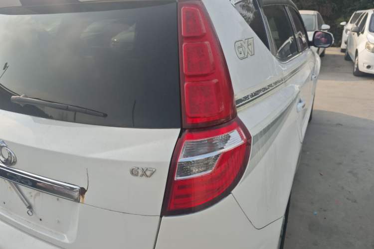 Used Geely Auto GX7 2014 2.0L Automatic Prestige Edition
