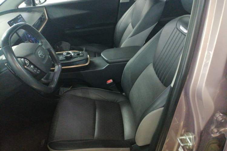 Used Toyota bZ3 2023 616 km Long-Range Premium
