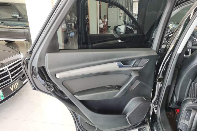 Used Audi Q5L 2018 40 TFSI Prestige Edition China VI Emission Standard
