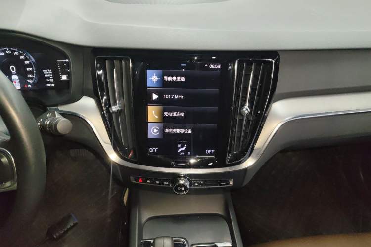 Used Volvo S60 2022 B4 Zhiyi Luxury Edition