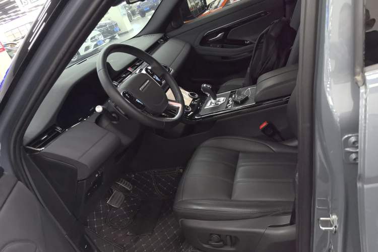 Used Land Rover Range Rover Evoque 2020 249 PS R-DYNAMIC SE Sport Technology Edition