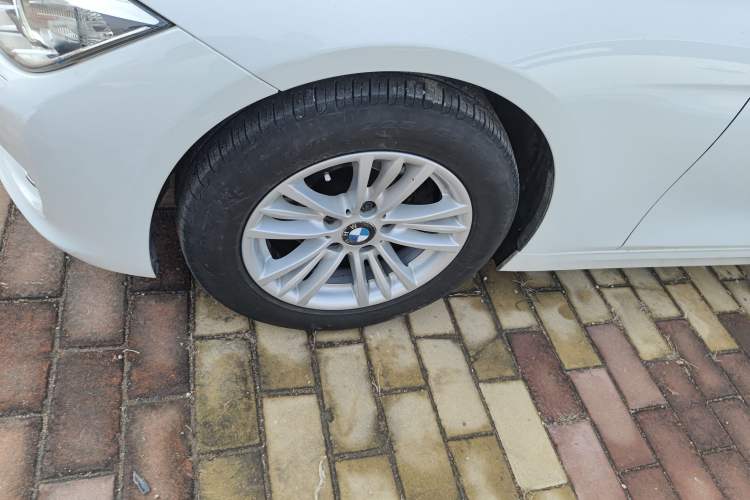 Used BMW 3 Series 2015 320Li Fashion Model