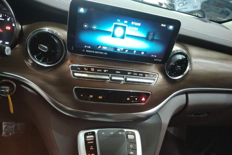 Used Mercedes-Benz V-Class 2022 V 260 L Long-wheelbase Luxury Edition
