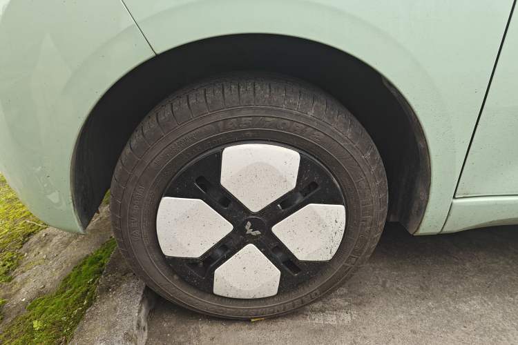 Used Wuling Hongguang MINIEV 2024 3rd Generation 215km Advanced Version
