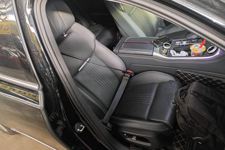 Used Hongqi H9 2020 2.0T Smart Connect Flagship Edition
