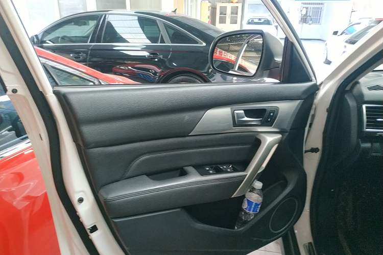 Used Haval H2 2017 Red-Label 1.5T Automatic Two-Wheel Drive Elite Model
