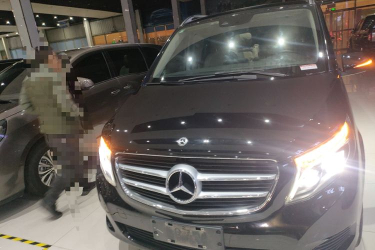 Used Mercedes-Benz V-Class 2018 V 260 Avantgarde Edition China VI
