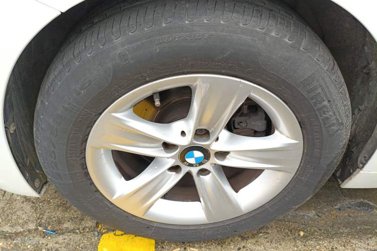 Used BMW 3 Series 2016 316Li Fashion Model
