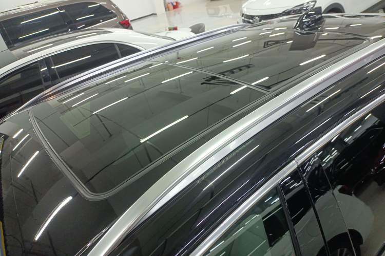 Used Cadillac GT4 2023 25T Luxury Model