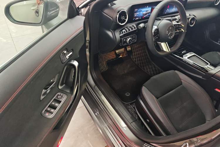 Used Mercedes-Benz CLA 