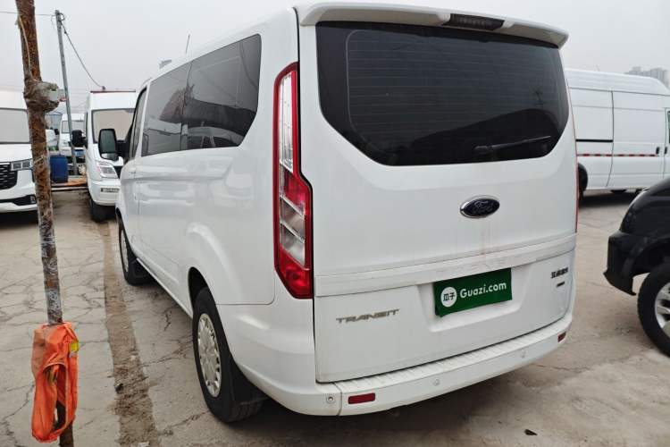 Used Ford Transit 2019 2.0T Diesel Commercial & Travel Short Wheelbase Low-Roof 7-Seater China VI Standard