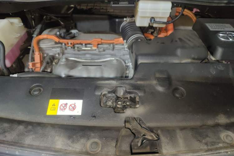 Used Toyota Alphard 2020 Dual-Engine 2.5L Luxury Edition
