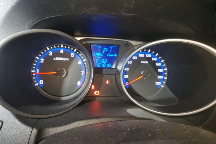 Used Hyundai ix35 2015 2.0L Automatic 2WD Smart Type China IV