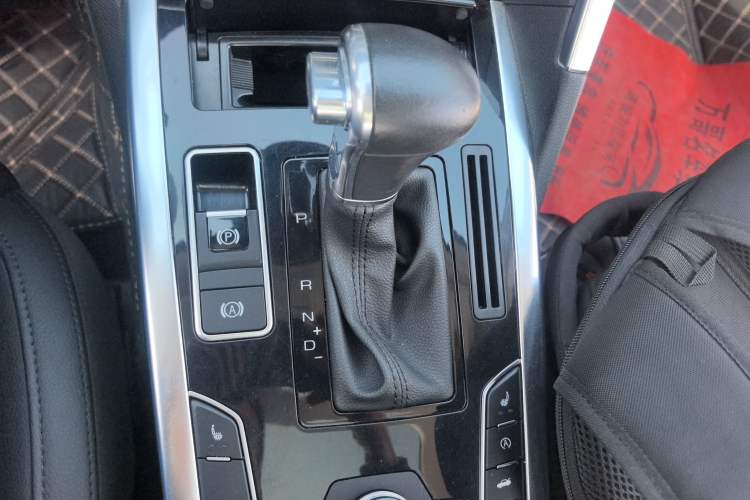 Used Haval H7 2016 Blue-Label H7 2.0T Automatic Luxury Model