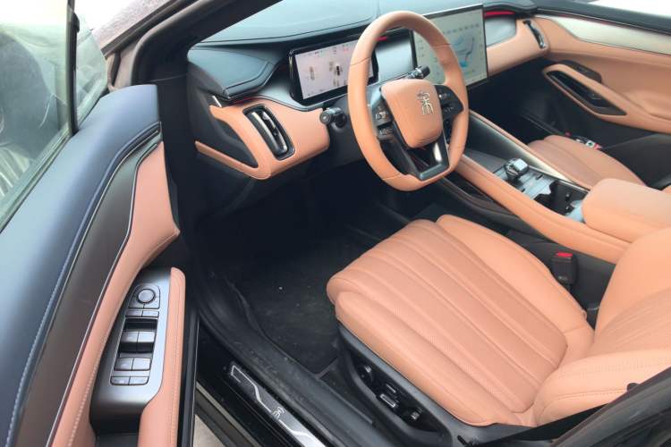 Used BYD Song L EV 2025 Intelligent Driving Version 662 km LiDAR Excellence Edition