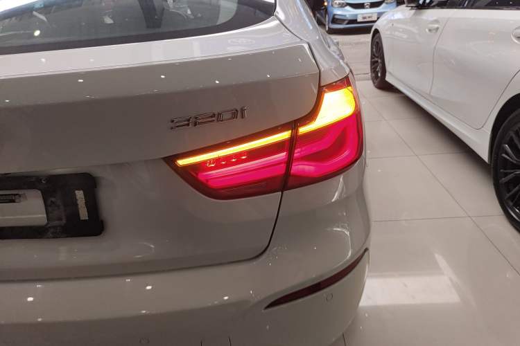 Used BMW 3 Series GT 2019 320i Sport Edition