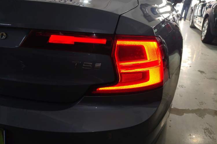 Used Volvo S90 2020 T5 Zhiyi Luxury Edition