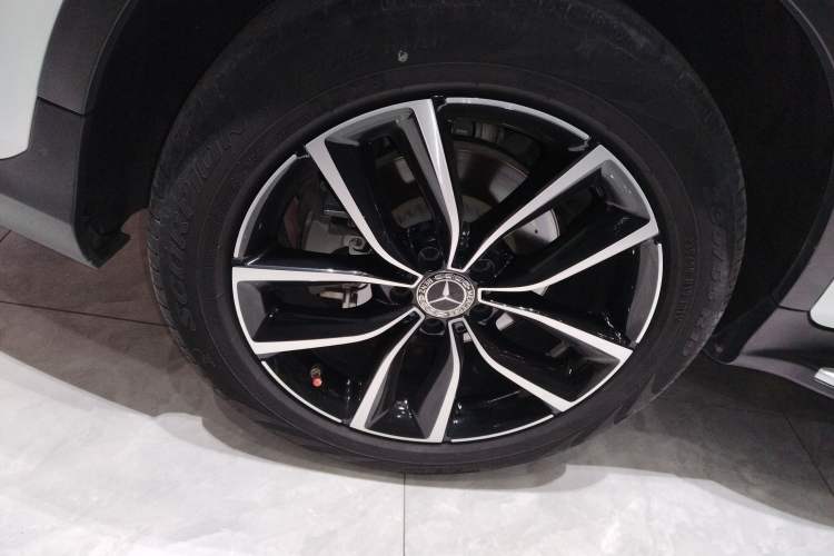 Used Mercedes-Benz GLC 2020 Facelift GLC 300 L 4MATIC Dynamic Edition
