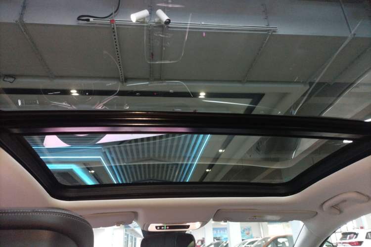 Used Buick LaCrosse 2025 28T Platinum Edition
