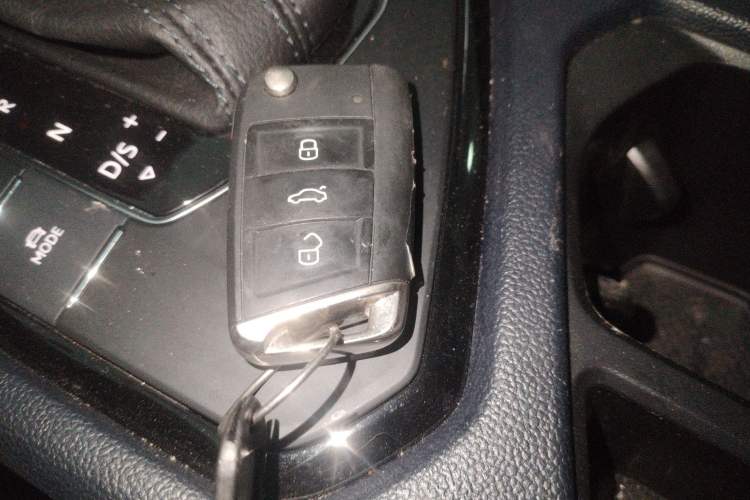 Used Volkswagen Tharu 2024 300TSI Two-Wheel-Drive Moon Luxury Edition