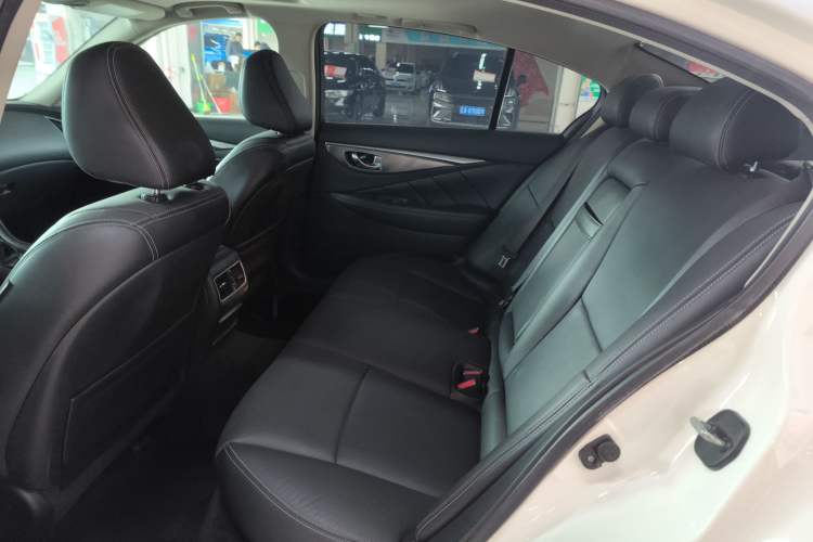 Used Infiniti Q50L 2016 2.0T Ambition Edition
