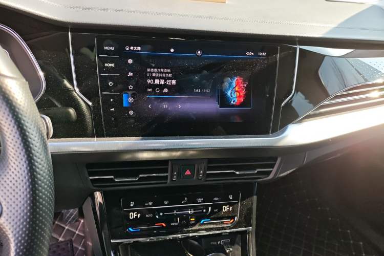 Used Volkswagen Passat 2022 330TSI Starry Luxury Edition – Exclusive Special Edition