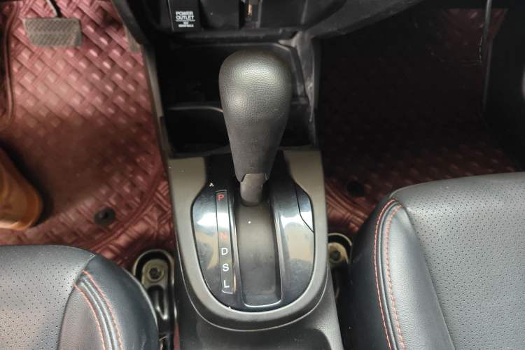 Used Honda Fit 2016 1.5L LXS CVT Comfort Sunroof Version