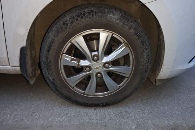 Used Chevrolet Sail 2015 Sail 3 1.5L Manual with Ideal Sunroof Edition
