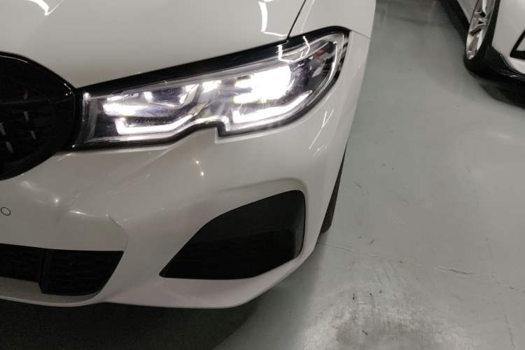 Used BMW 3 Series 2021 Restyled 325Li xDrive M Sport Package
