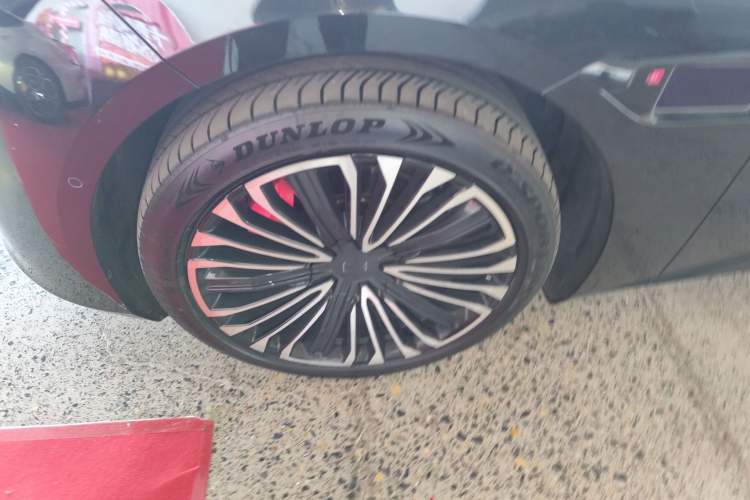 Used  12 2025 Ultra Extended-Range Edition