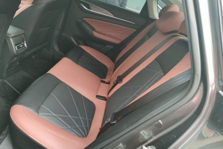 Used Changan Eado 2023 Changan Edition PLUS Blue Whale NE 1.4T GDI DCT Prestige Version
