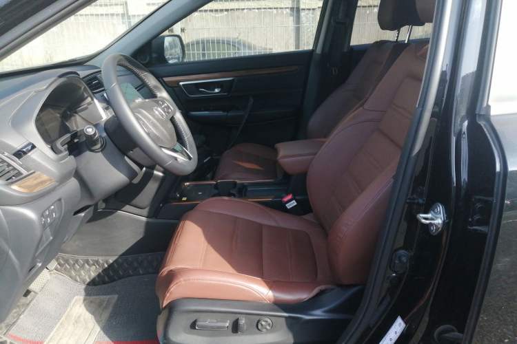 Used Honda CR-V 2021 240TURBO CVT 2WD Fashion Edition
