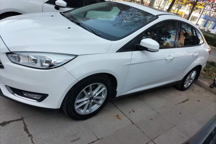 Used Ford Focus 2015 Sedan 1.6L Automatic Trend Model
