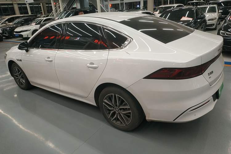 Used BYD Qin PLUS 2024 Honor Edition EV 510KM Leading Model
