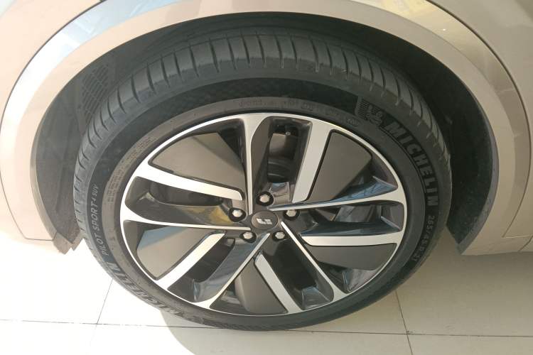 Used Li Auto L9 2022 Max model