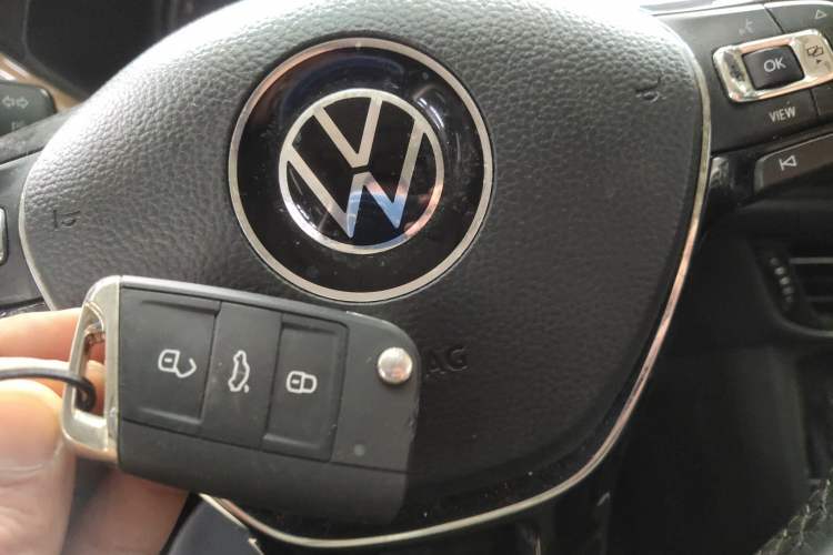 Used Volkswagen Tharu 2020 280TSI Two-Wheel Drive Luxury Plus Version China VI Standard
