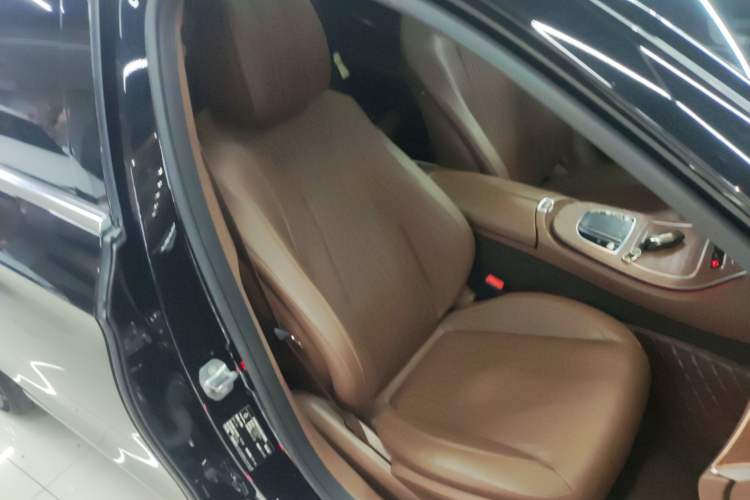 Used Mercedes-Benz E-Class 2019 Facelifted E 300 L Stylish Version
