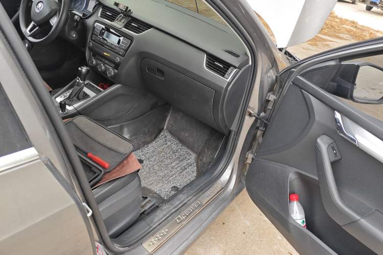 Used Skoda Octavia 2017 1.6L Automatic Chuanxing Edition