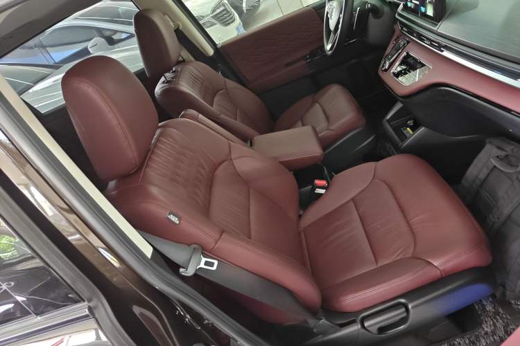 Used Honda Elysion 2022 2.0L eHEV Prestige Edition
