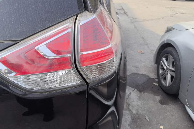 Used Nissan X-Trail 2014 2.0L CVT Comfort Edition 2WD
