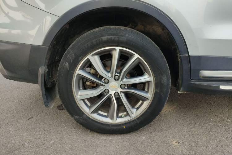 Used Geely Auto Emgrand X7 Sport 2018 1.8TD Automatic Two-Wheel Drive Smart 4G Connected Version